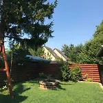 بيت للعطل Lily House