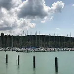 Lily House بيت للعطل