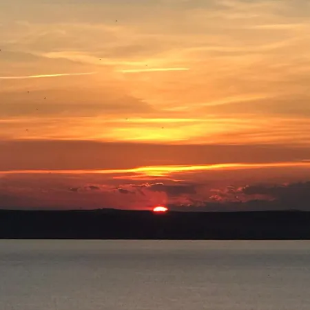 Lily House Дом отдыха Балатонвилагош