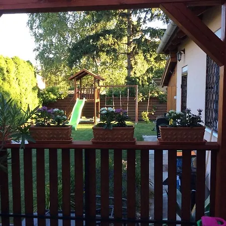 Lily House Tatil Evi *