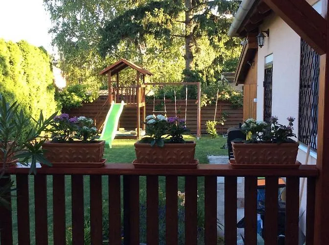 Lily House Ferienhaus *