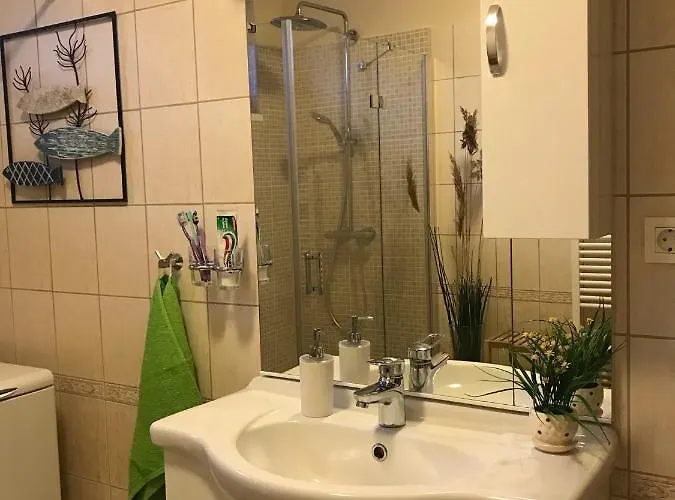 Lily House * Balatonvilágos