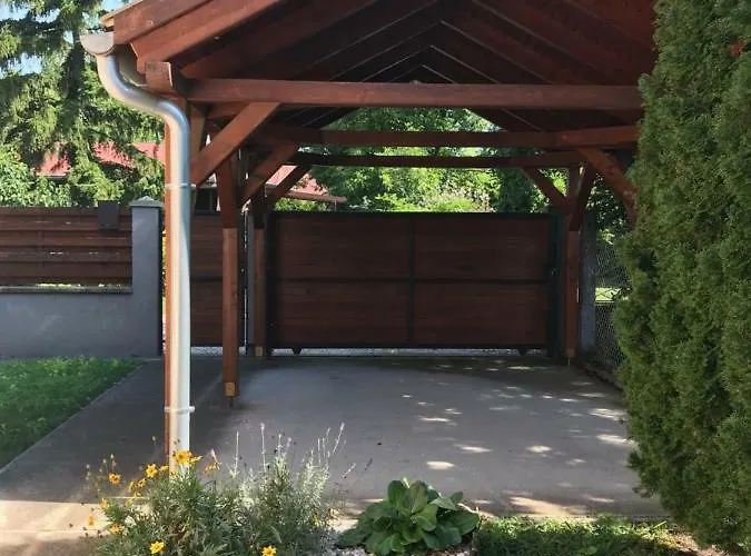 Ferienhaus Lily House *