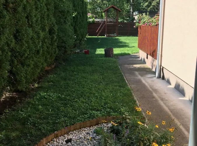 Ferienhaus Lily House *