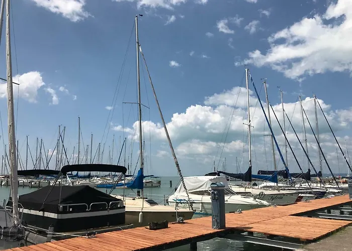 Lily House 別荘 Balatonvilágos